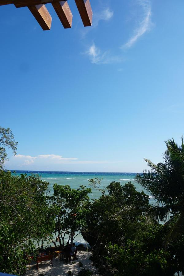 L Cafe Restobar & Lyn'S Guest House San Juan (Siquijor) Exterior foto