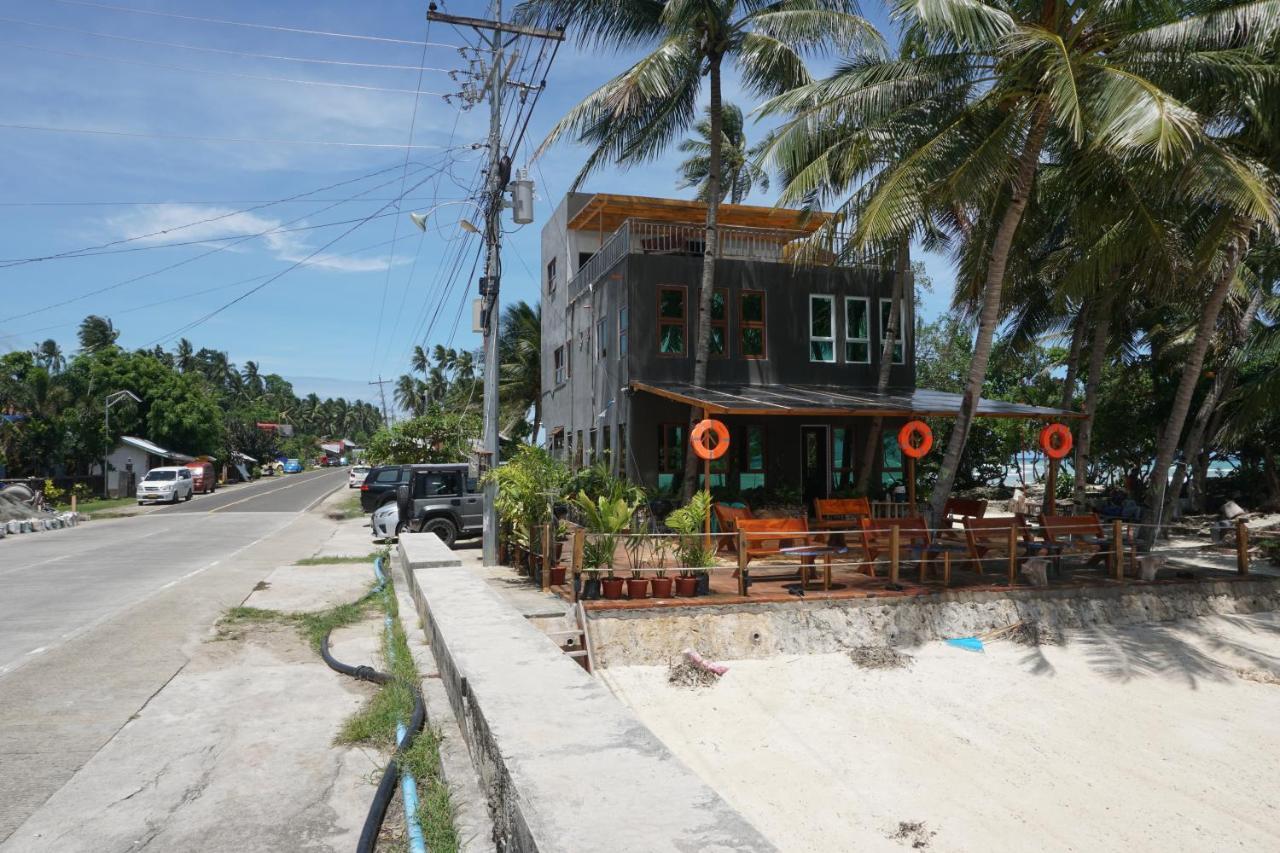 L Cafe Restobar & Lyn'S Guest House San Juan (Siquijor) Exterior foto