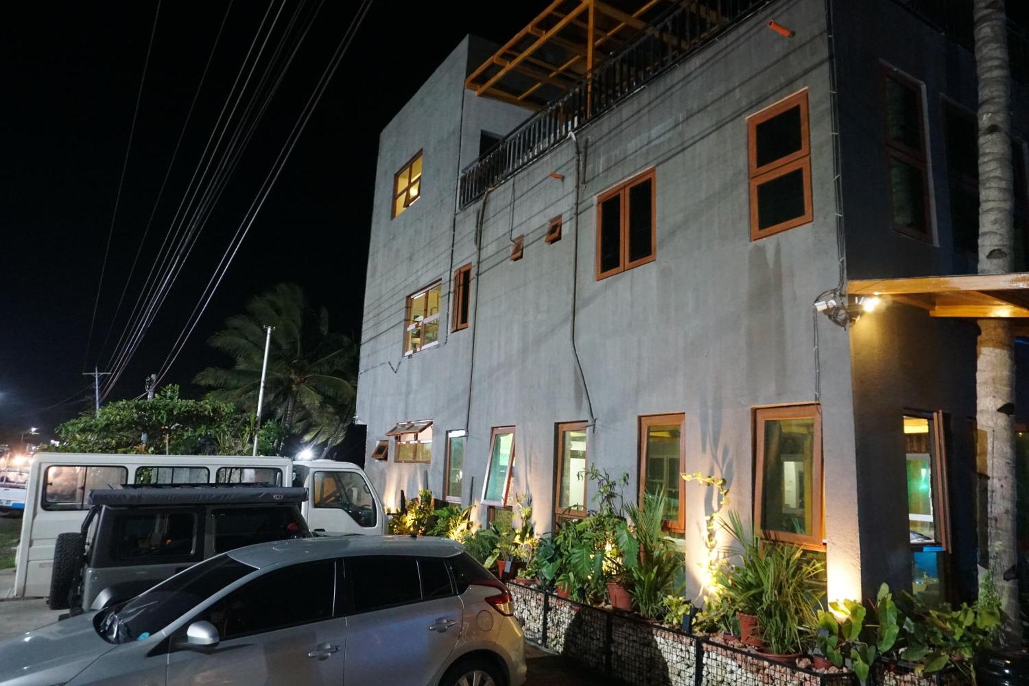 L Cafe Restobar & Lyn'S Guest House San Juan (Siquijor) Exterior foto