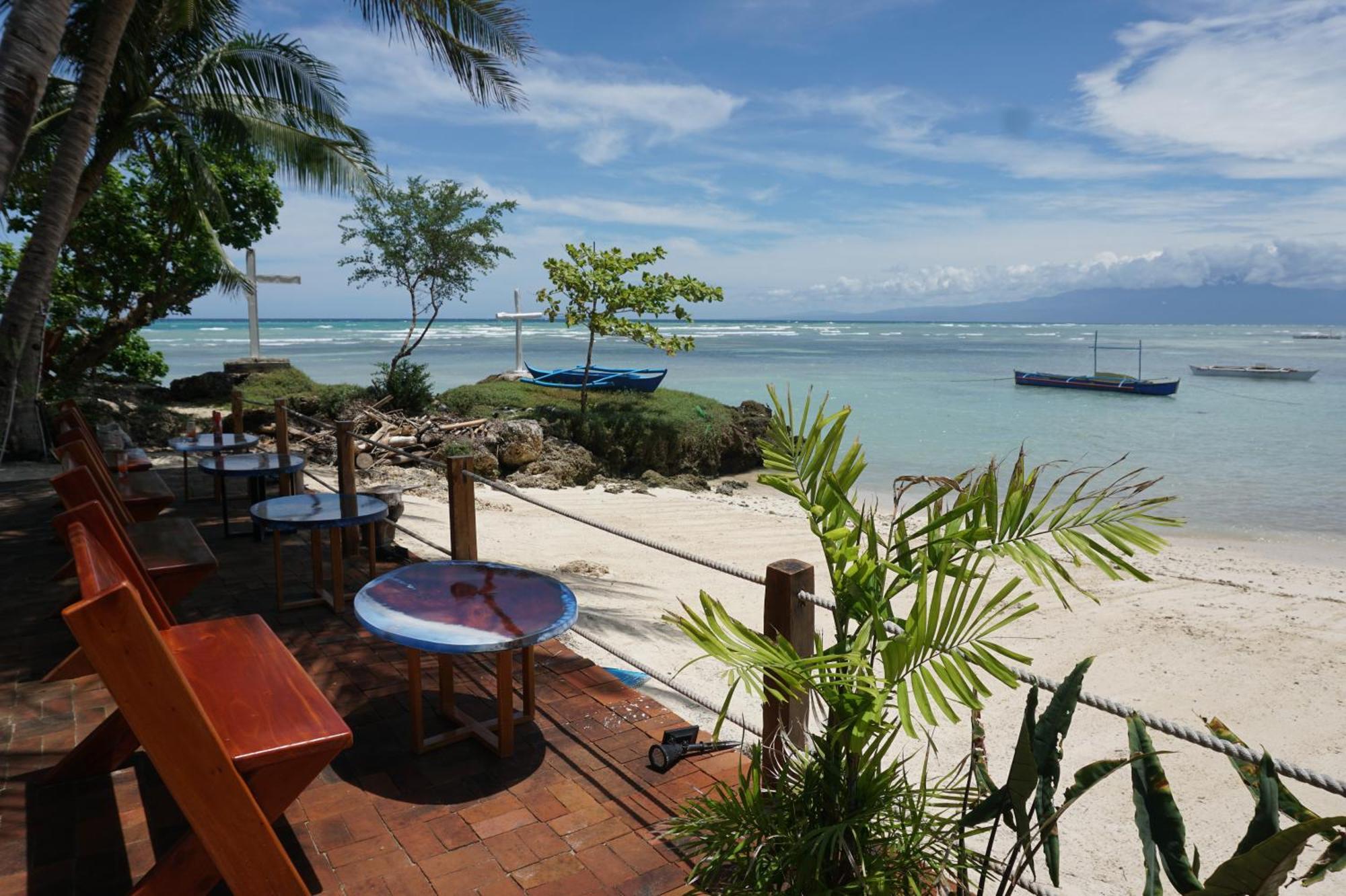 L Cafe Restobar & Lyn'S Guest House San Juan (Siquijor) Exterior foto